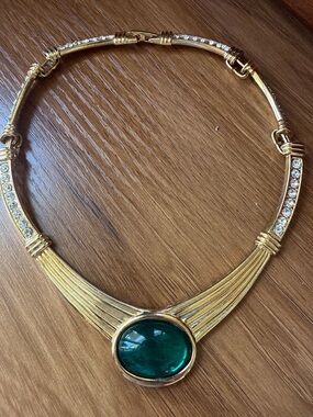 Vintage Gold-Tone Women’s Statement Choker with Emerald Cabochon 12”